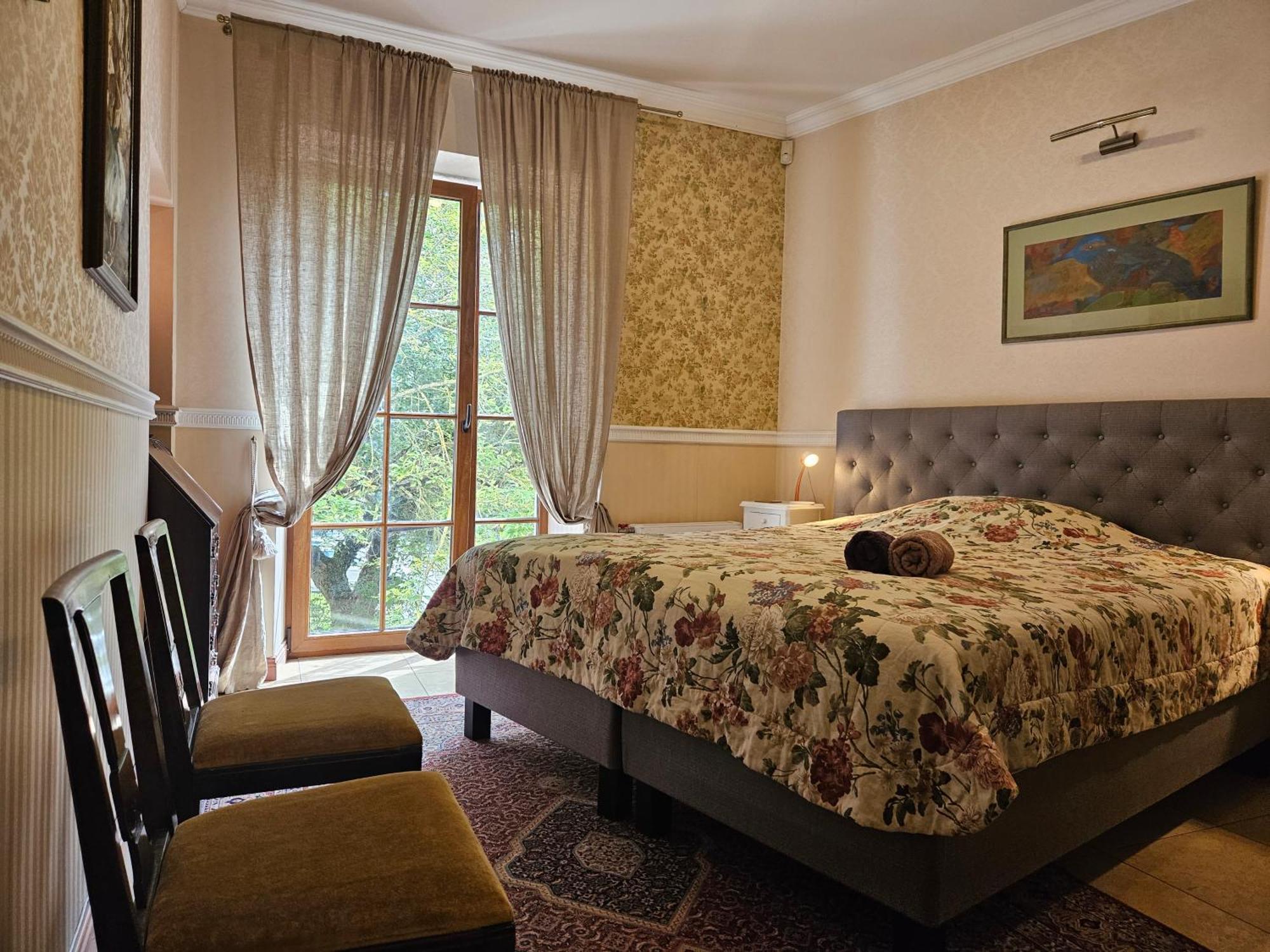 Barrister'S Apartments With Fireplace Шяуляй Экстерьер фото